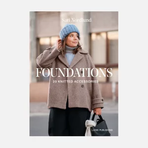 Couverture du livre de Sari Norlund Foundations 20 knitted accessories